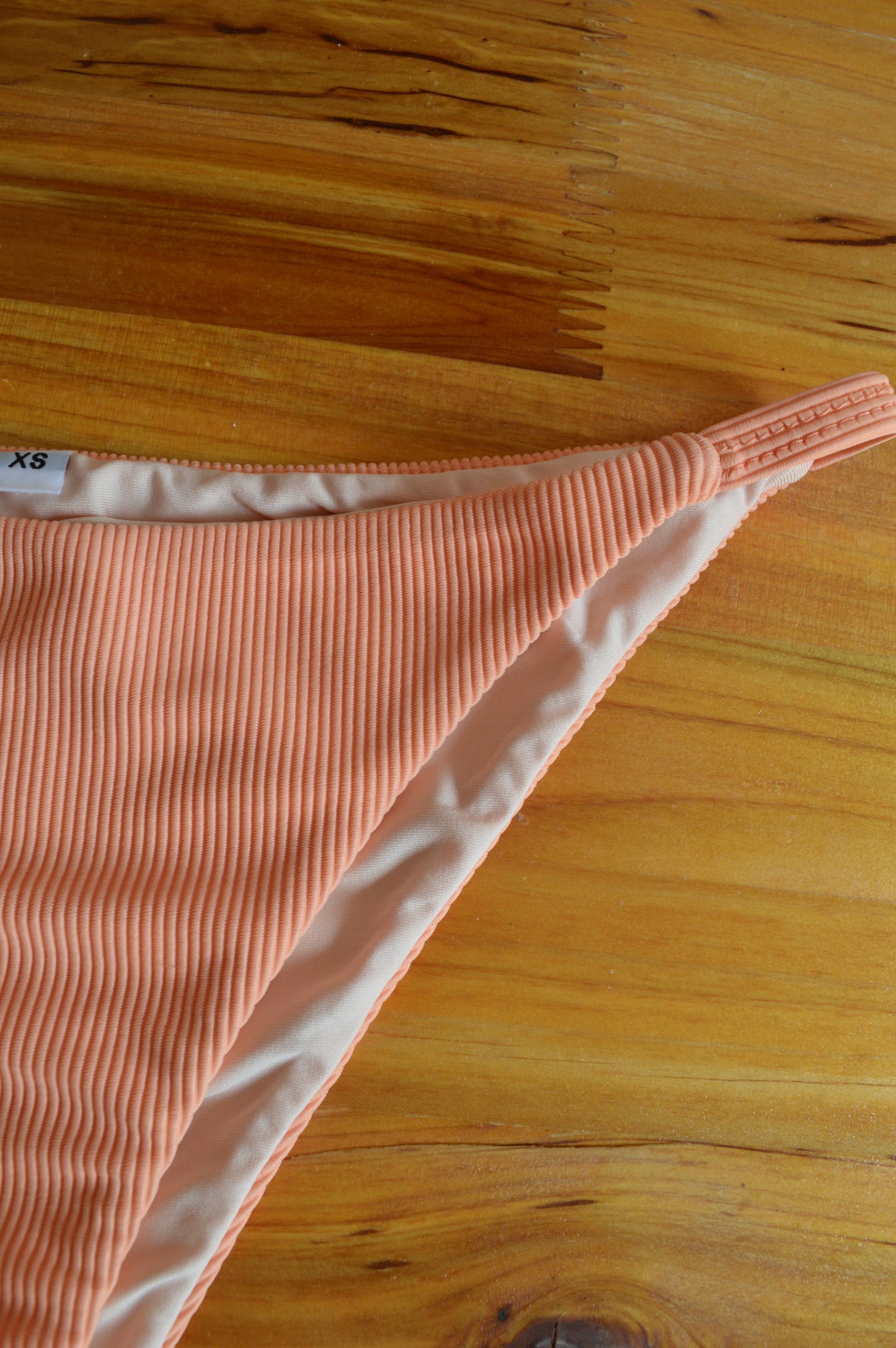 The Ribbed Peach Bottom
