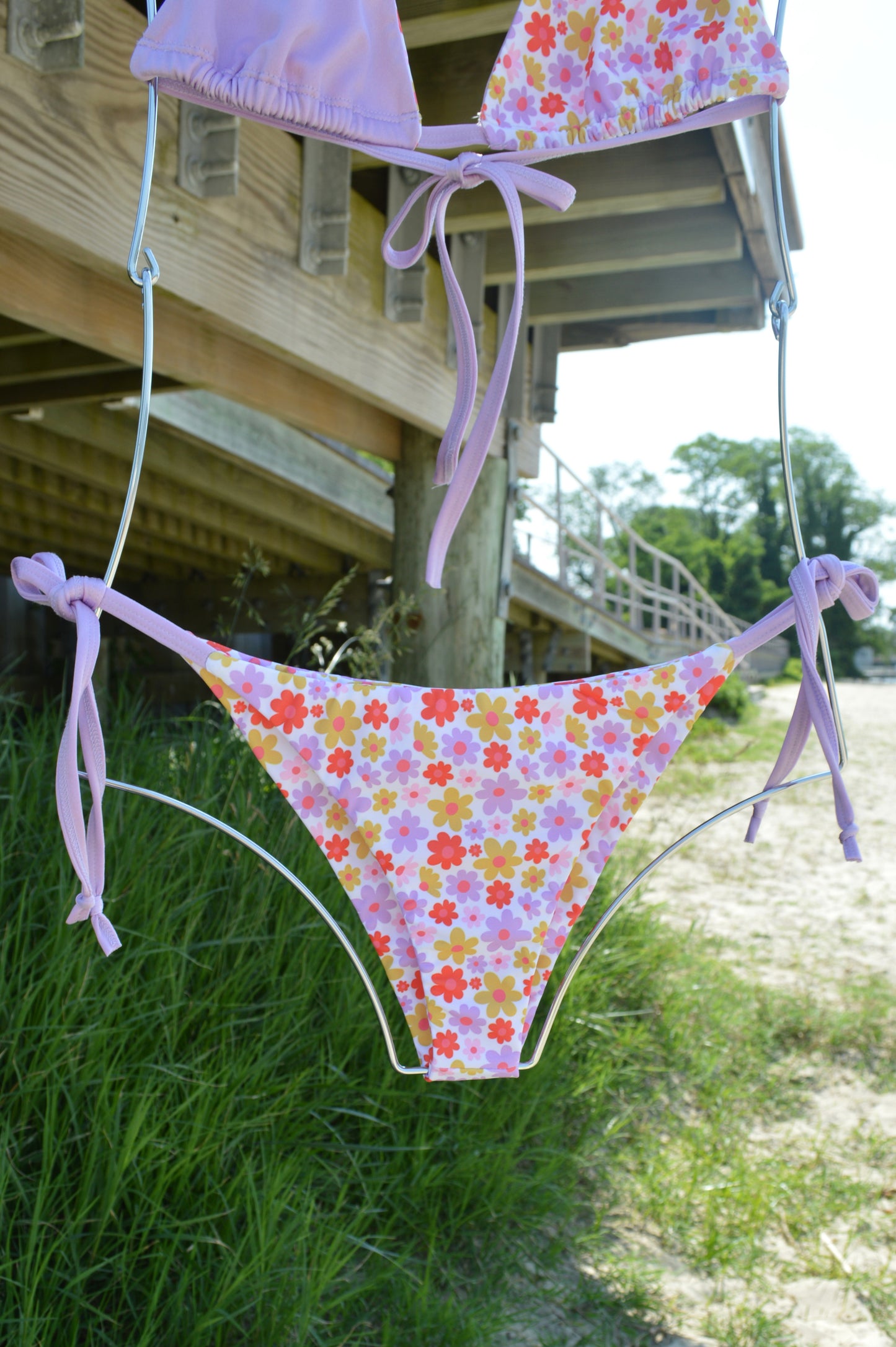 The Wild Daisy Bottom
