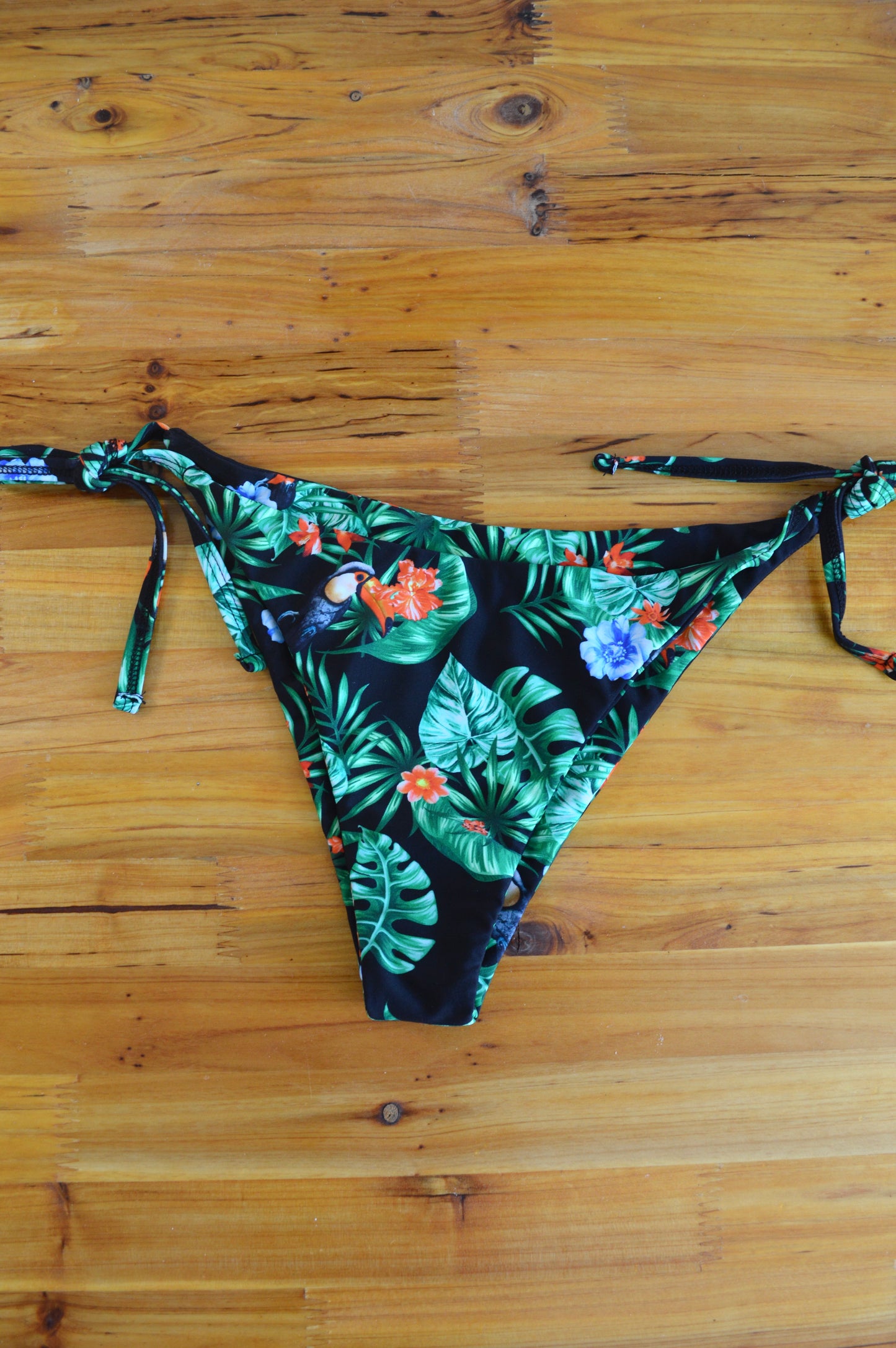The Toucan Bottom