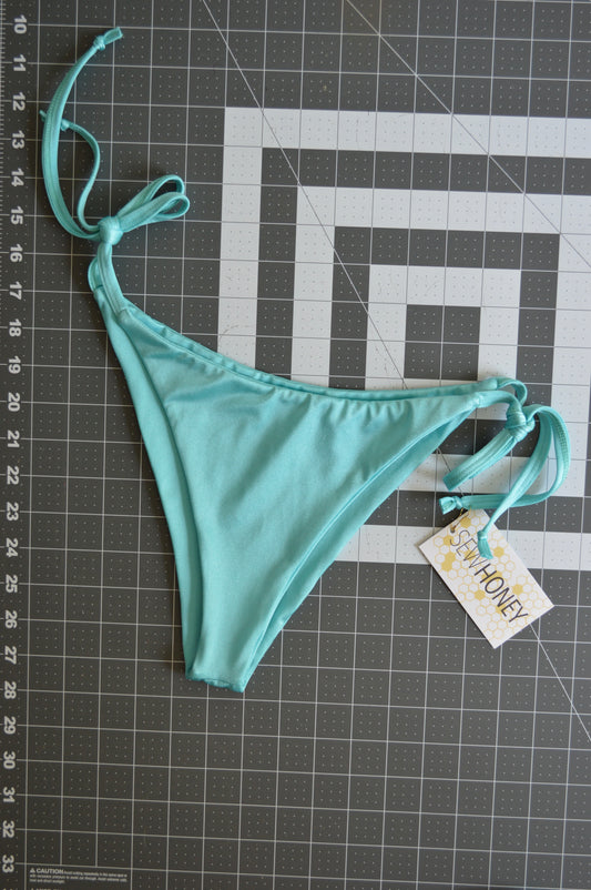 The Blue Pineapple Bottom image 0